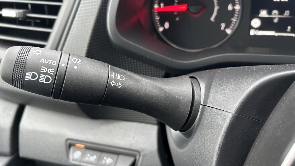 Renault Trafic 2,0 dCi 130 L2H1 Tekno