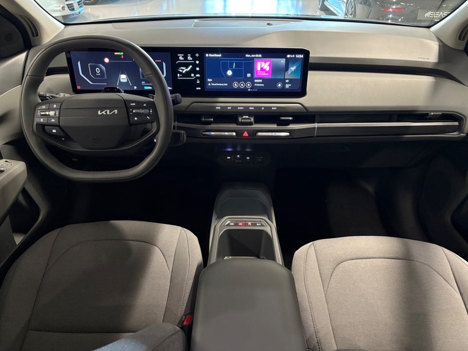 Kia EV3 58 Standard Range Prestige 5d