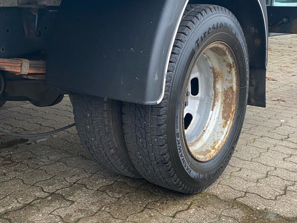 Iveco Daily 2,3 35C16 4100mm Lad AG8 2d