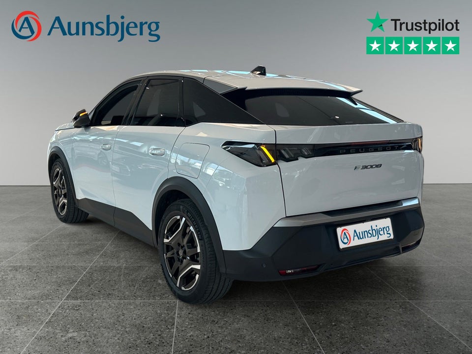 Peugeot e-3008 77 Allure 5d