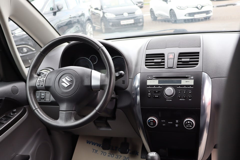 Suzuki SX4 1,6 GLX 4d