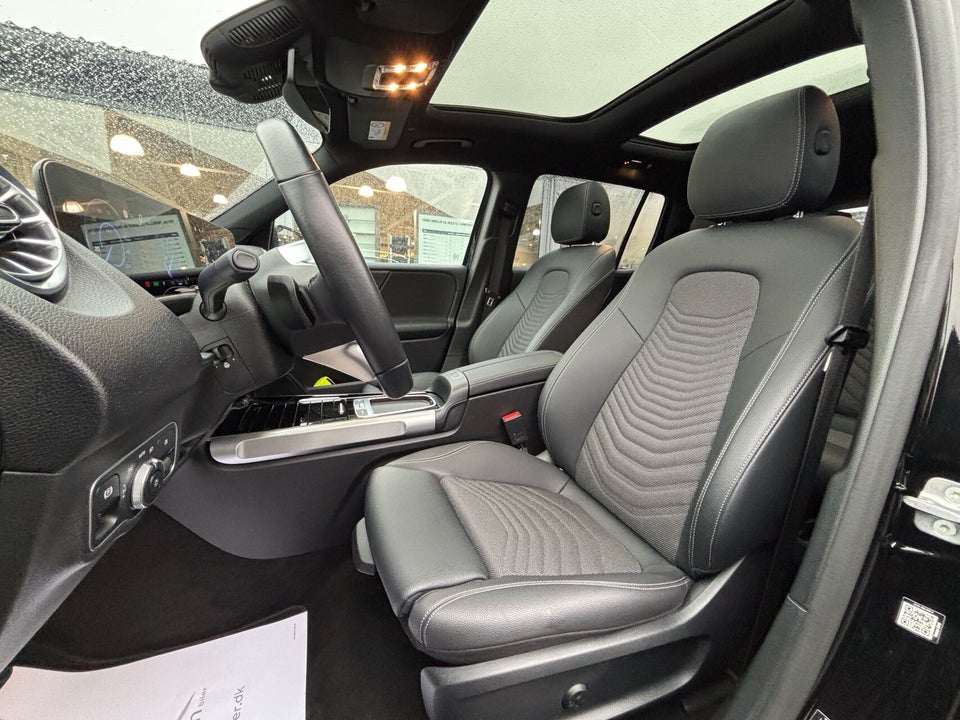 Mercedes EQB300 Progressive 4Matic 5d