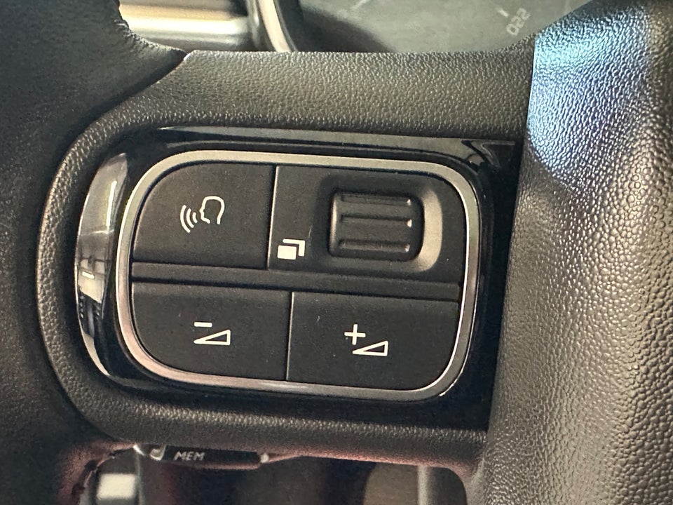 Citroën C3 1,2 PureTech 110 SkyLine 5d