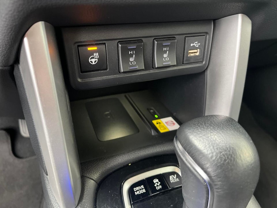 Toyota Corolla Cross 2,0 Hybrid Style Comfort CVT 5d