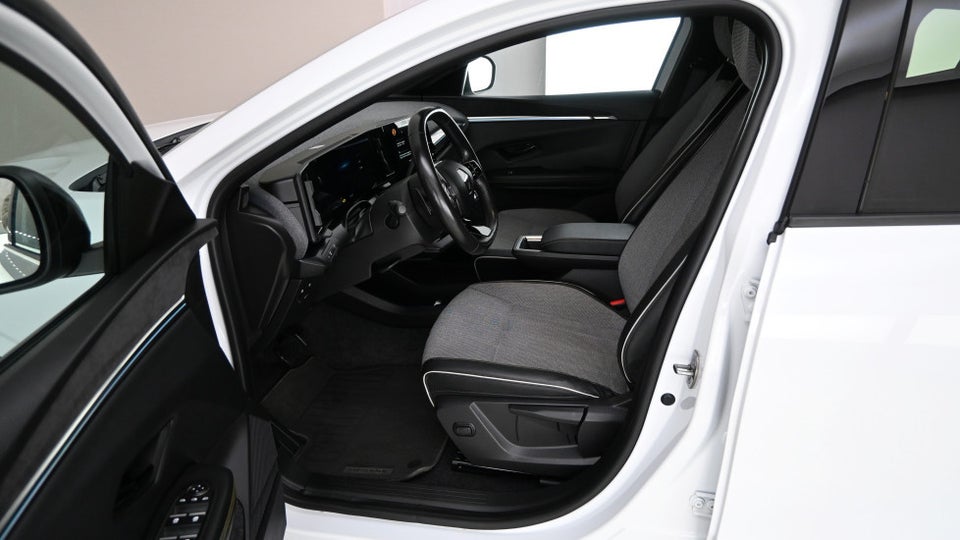 Renault Megane E-Tech 60 Techno 5d