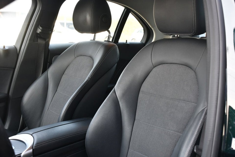 Mercedes C220 d 2,0 Advantage aut. 4d