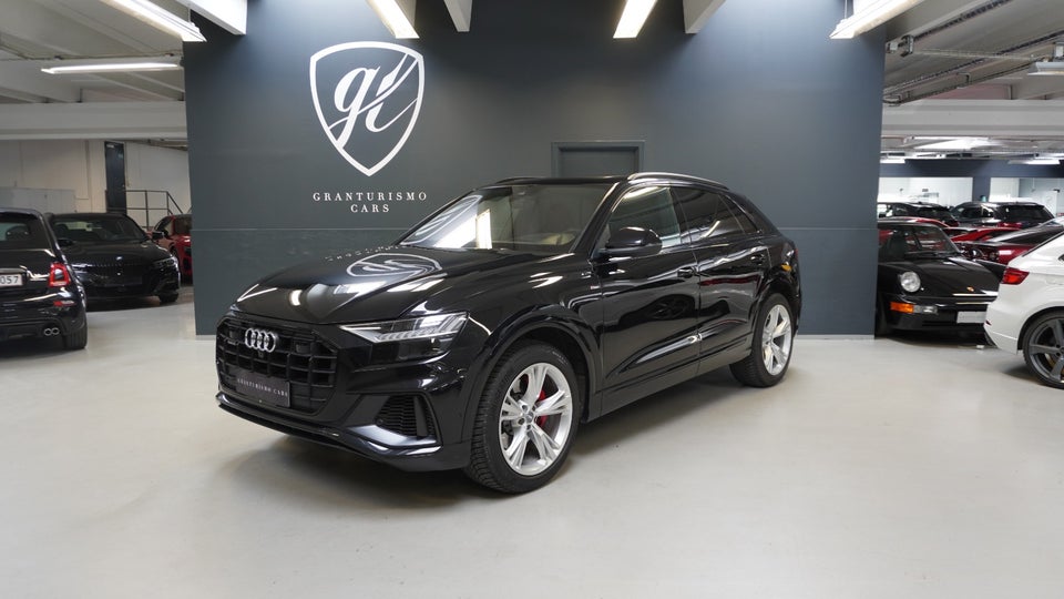 Audi Q8 50 TDi S-line quattro Tiptr. 5d