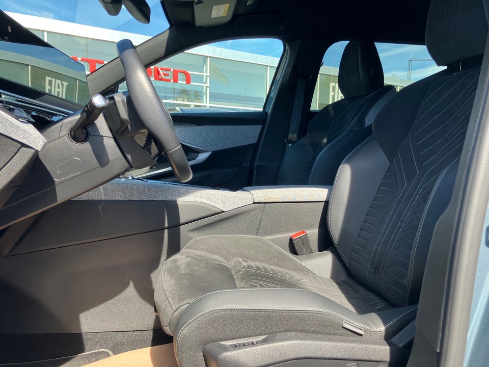 Peugeot e-5008 77 GT 7prs 5d