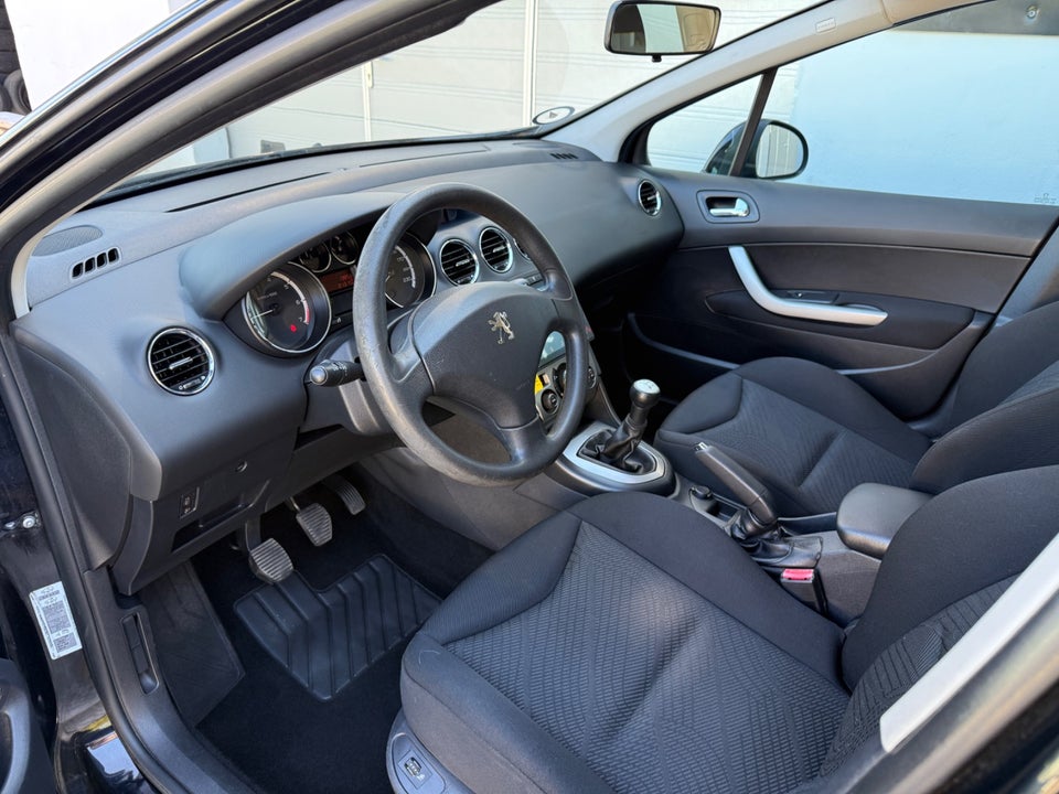 Peugeot 308 1,6 THP 156 Premium 5d