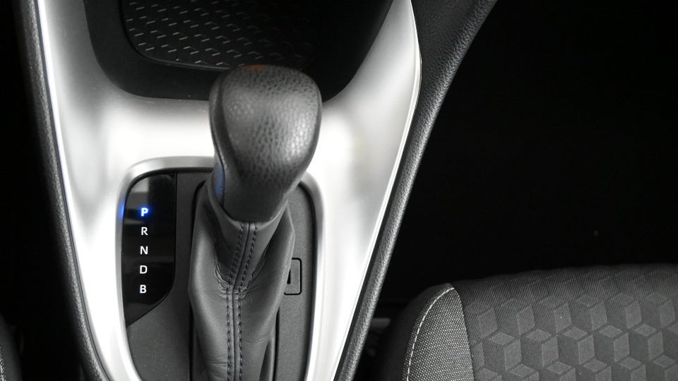 Toyota Yaris 1,5 Hybrid H3 e-CVT 5d