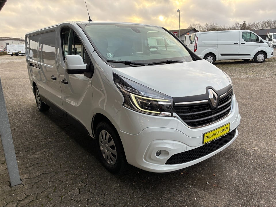 Renault Trafic T29 2,0 dCi 120 L2H1