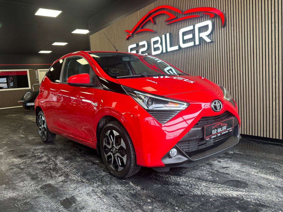 Toyota Aygo 1,0 VVT-i x-press 5d