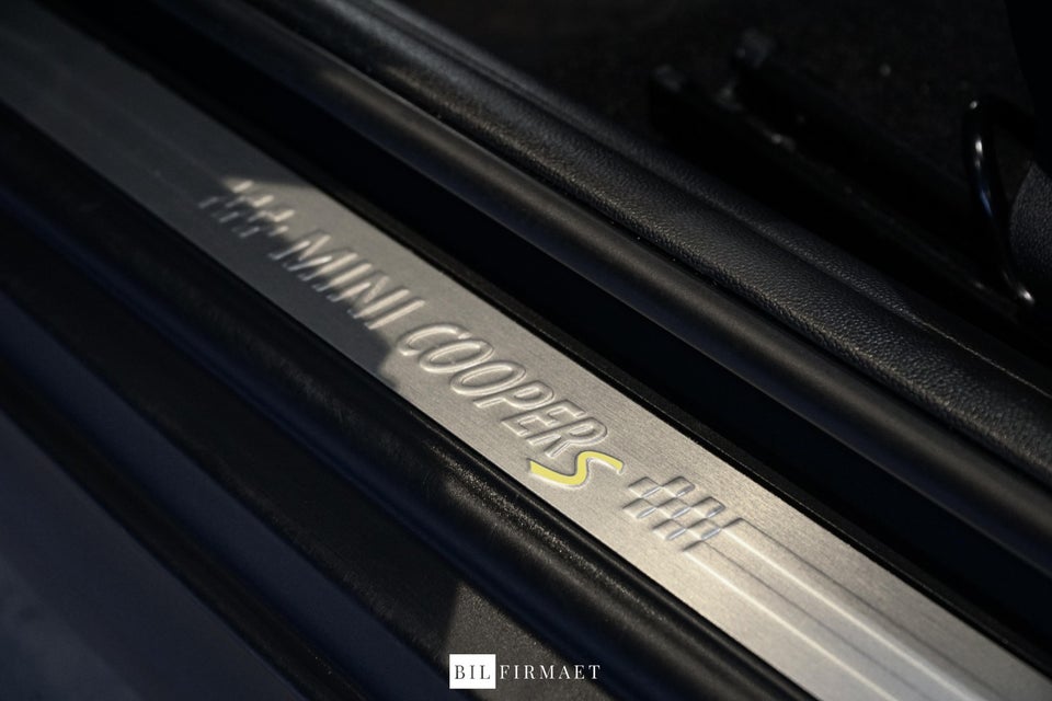 MINI Cooper SE Classic Trim 3d