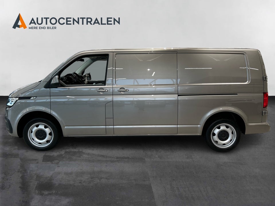 VW Transporter 2,0 TDi 204 Kassevogn DSG lang