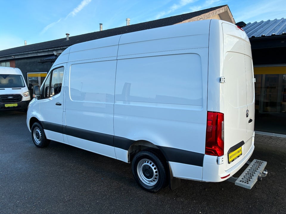 Mercedes Sprinter 317 2,0 CDi A2 Kassevogn aut. RWD