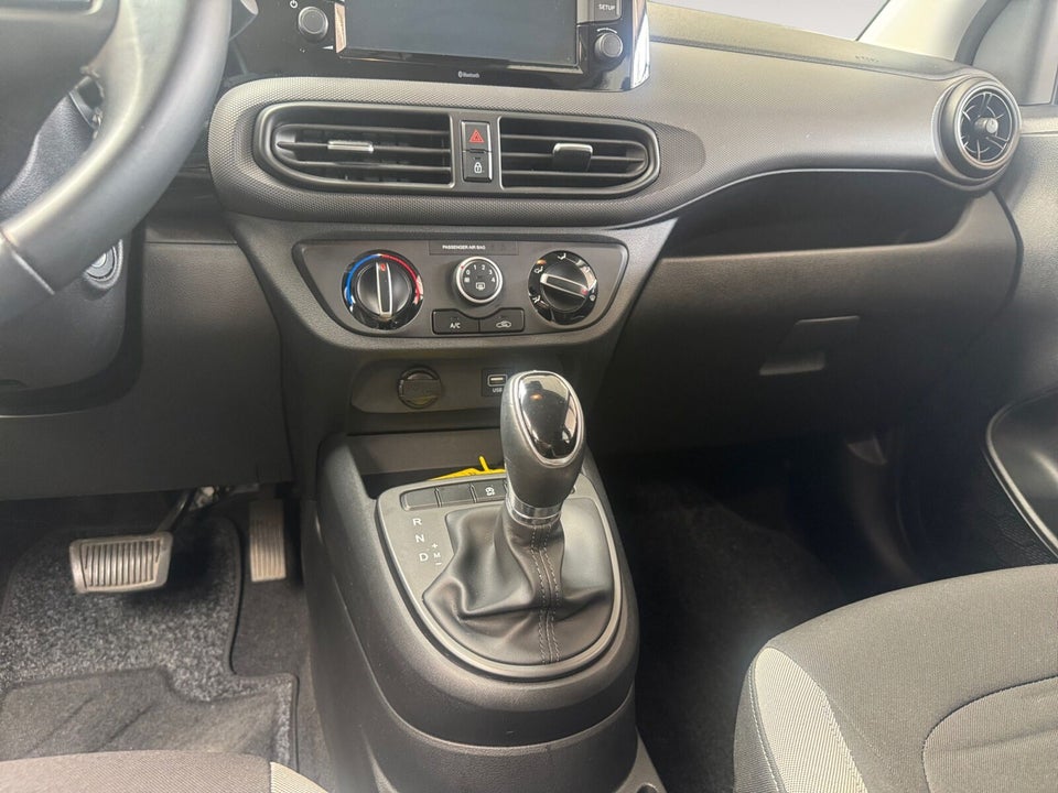 Hyundai i10 1,0 MPi Essential AMT 5d