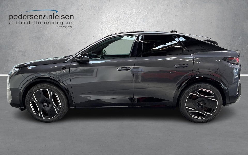 Peugeot e-3008 77 GT Pack 5d