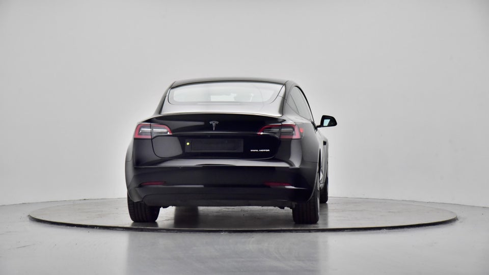 Tesla Model 3 Long Range AWD 4d