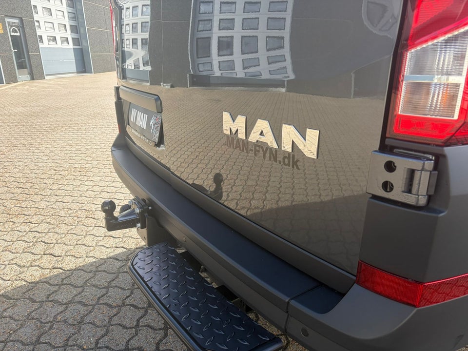 MAN TGE 2,0 3.180 Kassevogn L3H2 aut. FWD