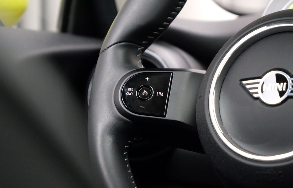 MINI Cooper SE Collection 3d