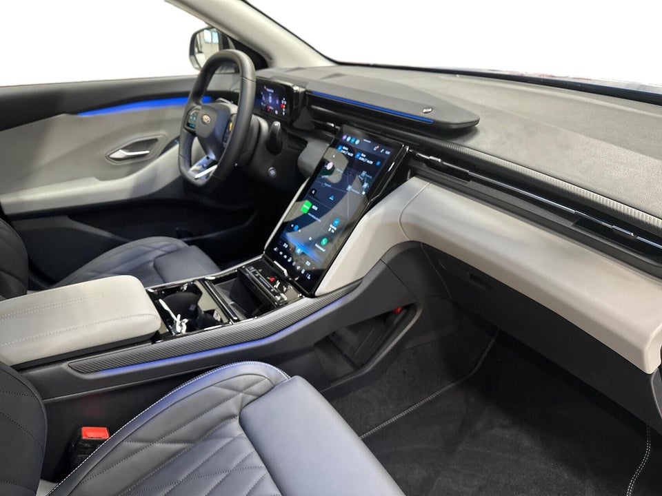 Ford Explorer 82 Premium Extended Range 5d