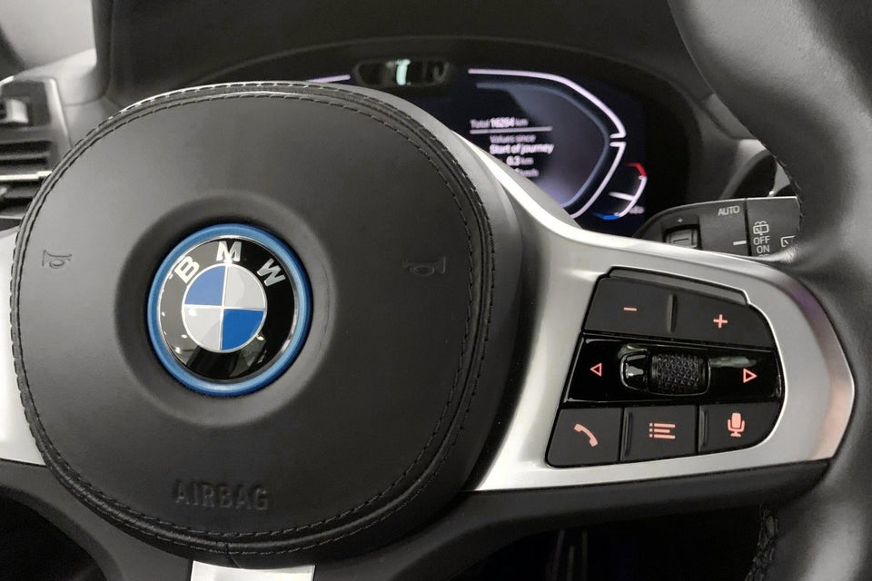 BMW iX3 Charged M-Sport 5d