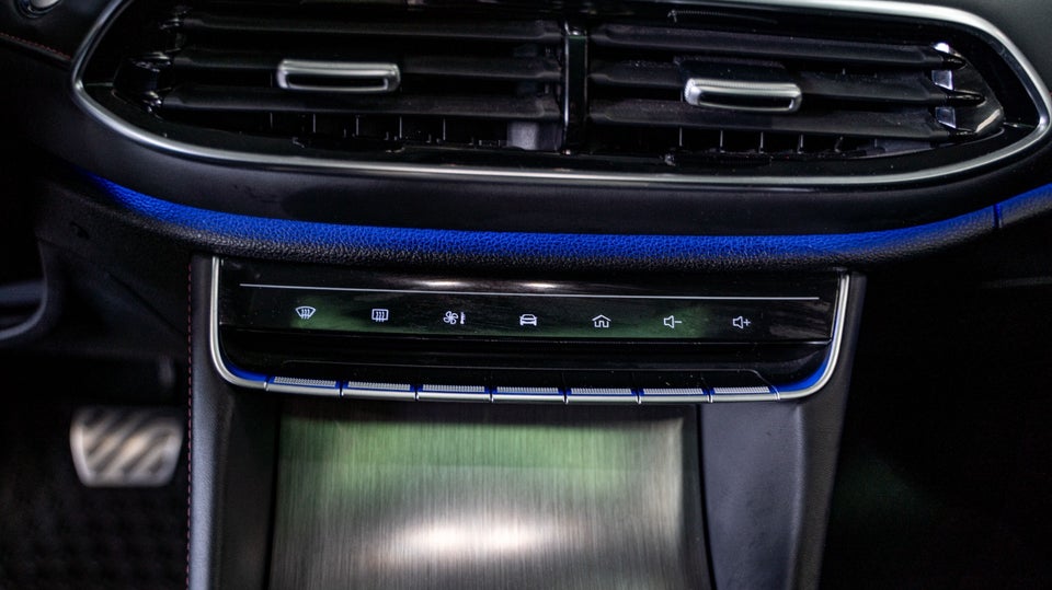 MG EHS 1,5 PHEV Luxury 5d