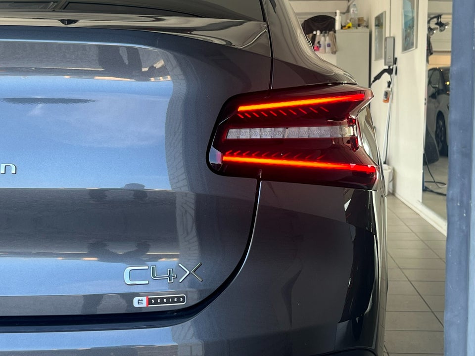 Citroën ë-C4 X 50 Max 4d