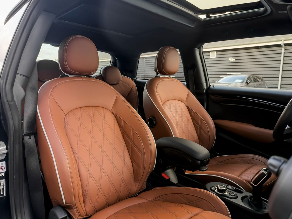MINI Cooper SE Classic Trim 3d