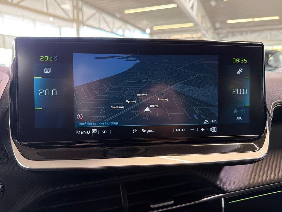 Peugeot e-208 50 GT 5d