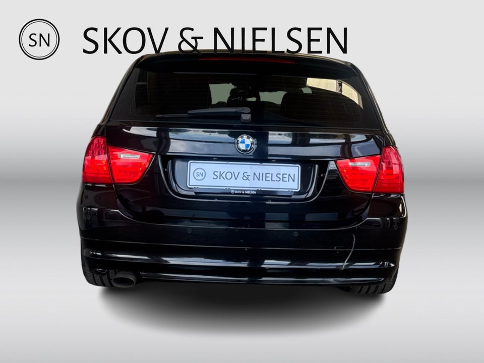 BMW 318d 2,0 Touring 5d