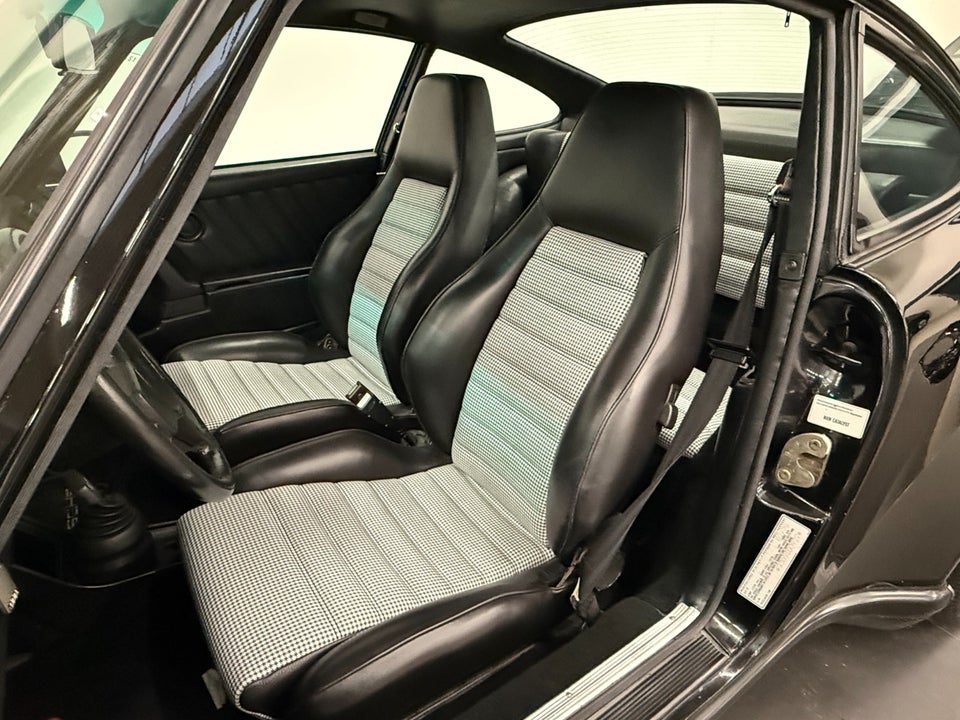 Porsche 911 3,3 Turbo Coupé 2d