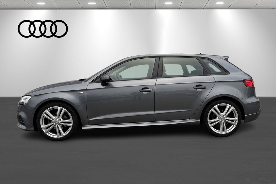 Audi A3 35 TFSi Sport Limited 4d