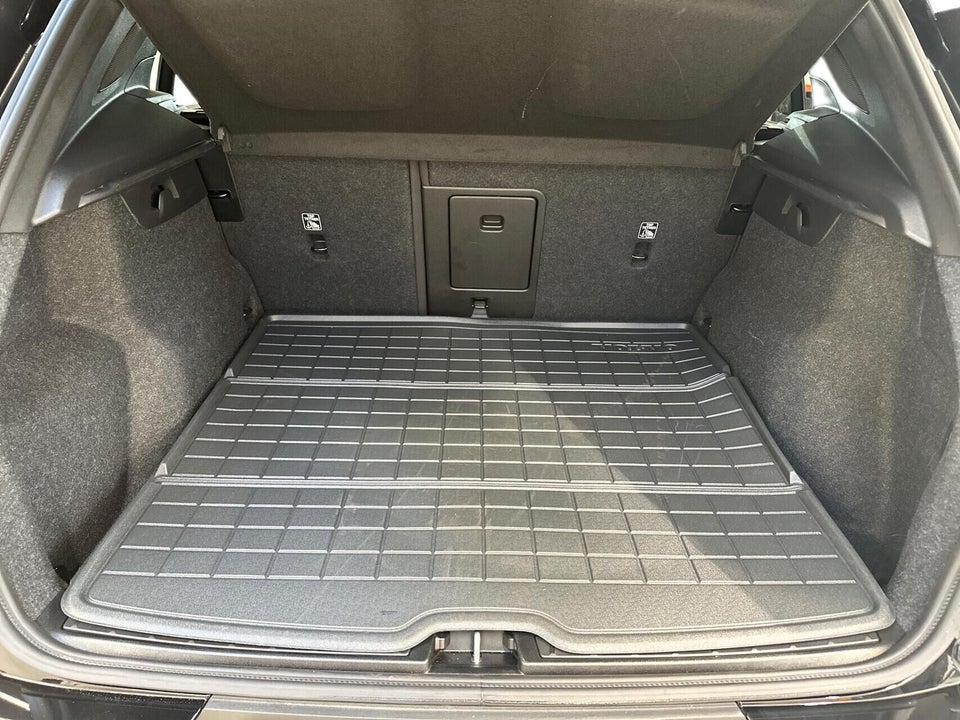 Volvo EX40 Twin Performance Ultra Black Edition 5d