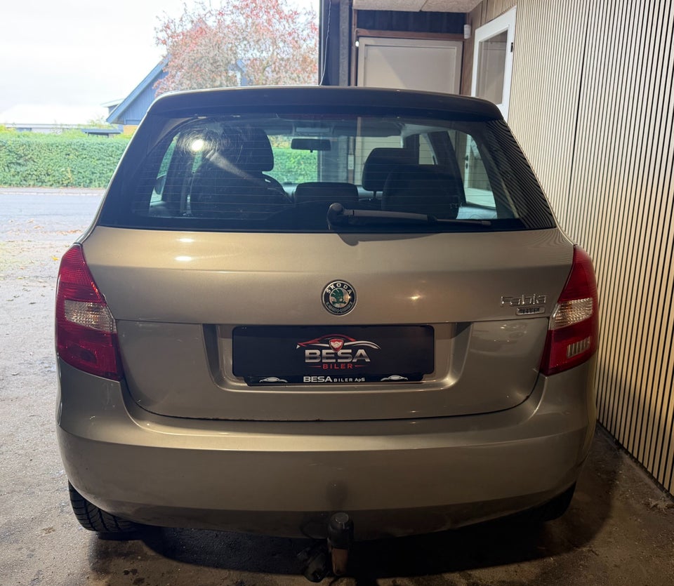Skoda Fabia 1,2 12V Ambiente 5d