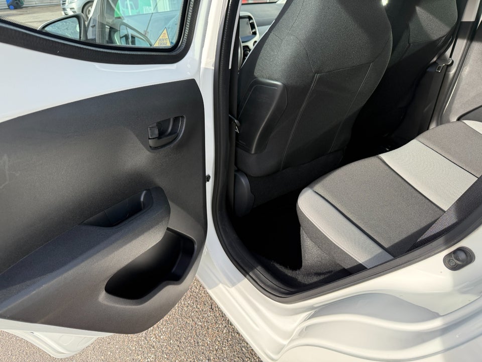 Toyota Aygo 1,0 VVT-i x-press 5d