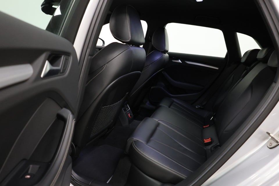 Audi A3 1,8 TFSi Ambition S-line Sportback S-tr. 5d