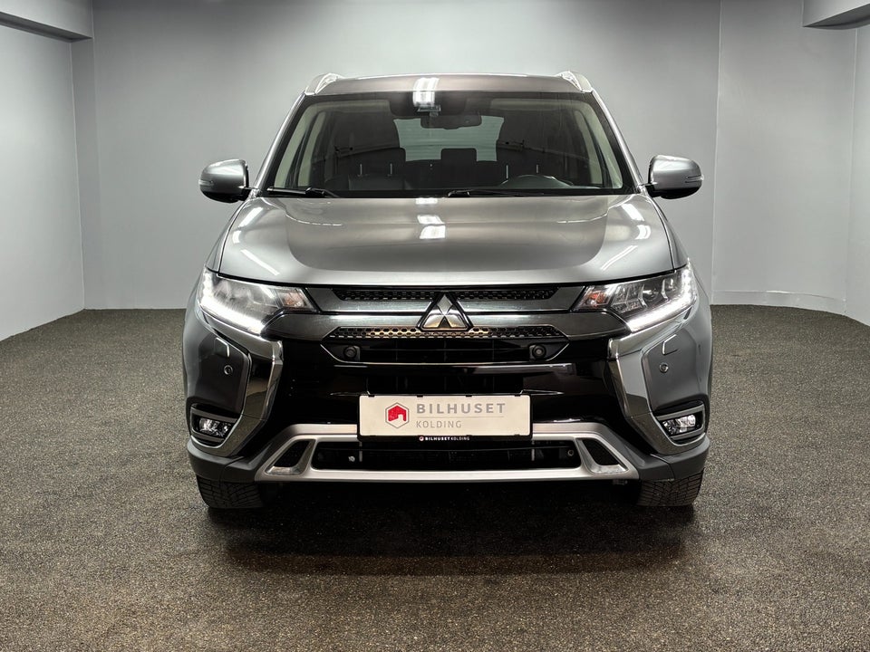 Mitsubishi Outlander 2,4 PHEV Intense CVT 4WD 5d
