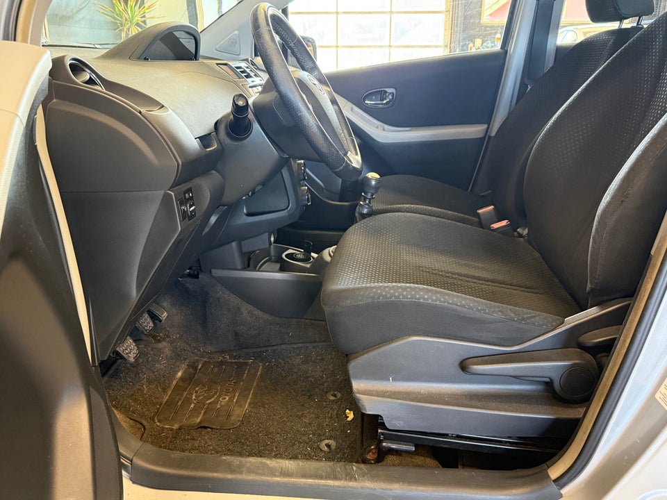 Toyota Yaris 1,4 D-4D T2 5d