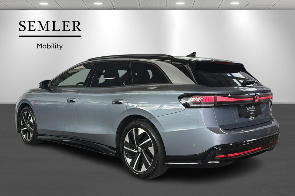 VW ID.7 77 Style Tourer 5d