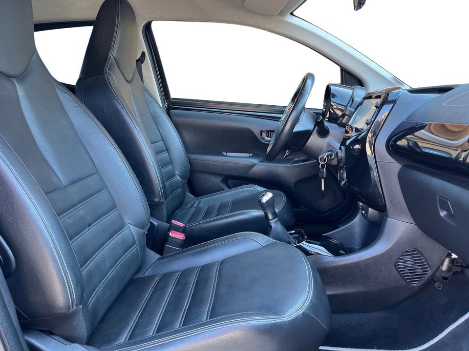 Toyota Aygo 1,0 VVT-i x-cellence 5d