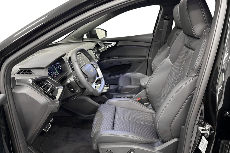 Audi Q4 e-tron 45 S-line Edition 5d