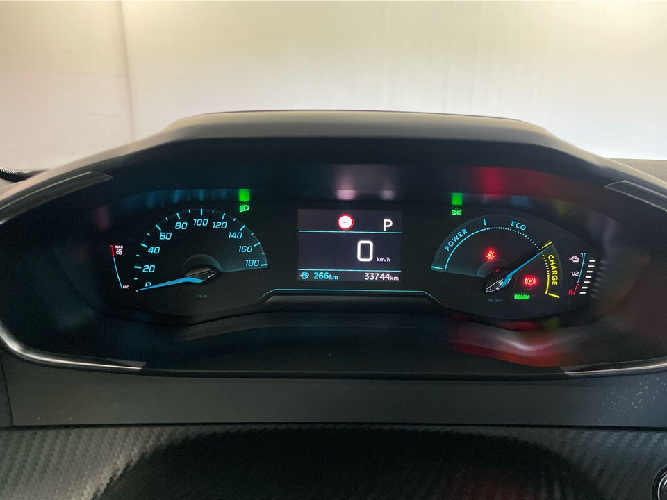 Peugeot e-2008 50 Allure 5d