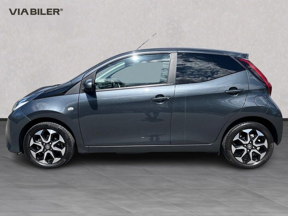 Toyota Aygo 1,0 VVT-i x-play 5d