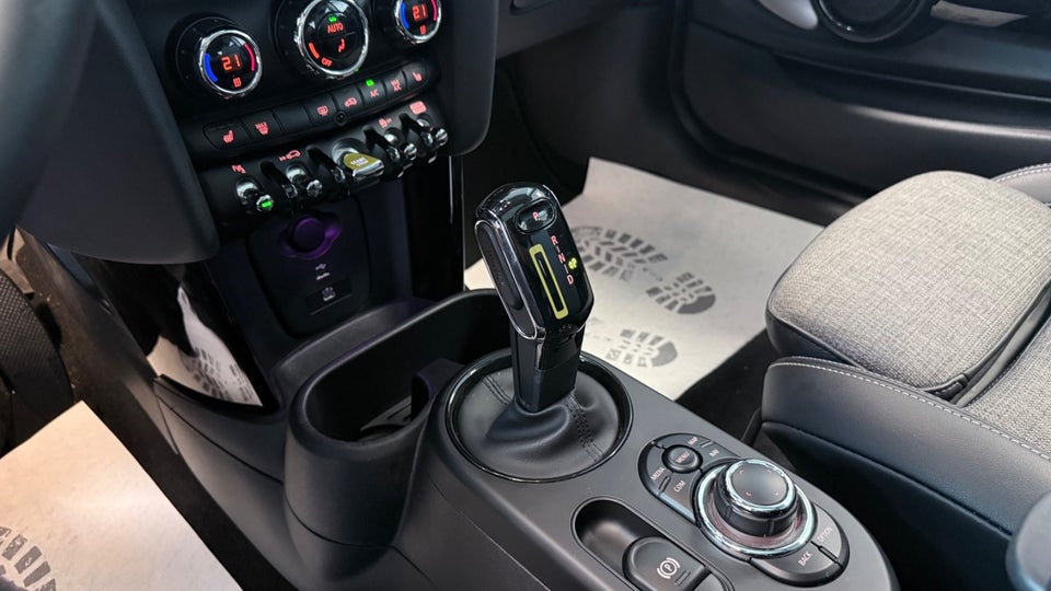 MINI Cooper SE Edition Premium 3d