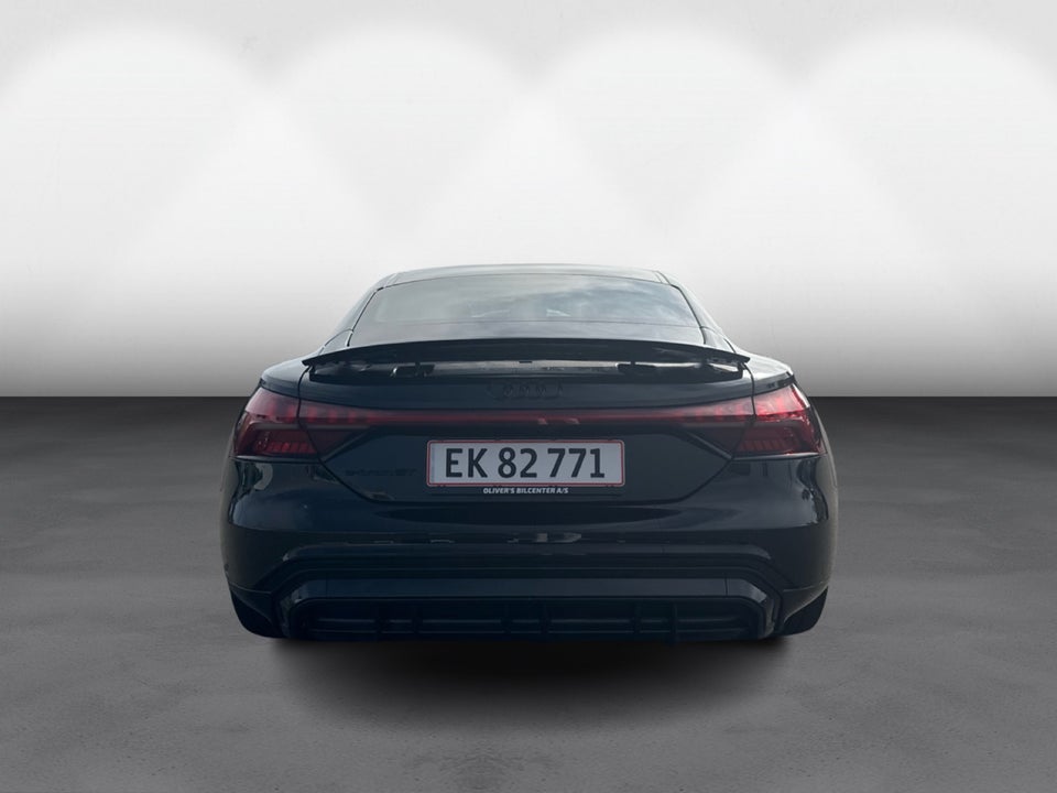 Audi e-tron GT quattro 4d