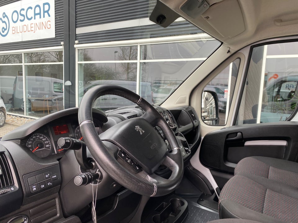 Peugeot Boxer 333 2,2 BlueHDi 140 L2H1 Premium