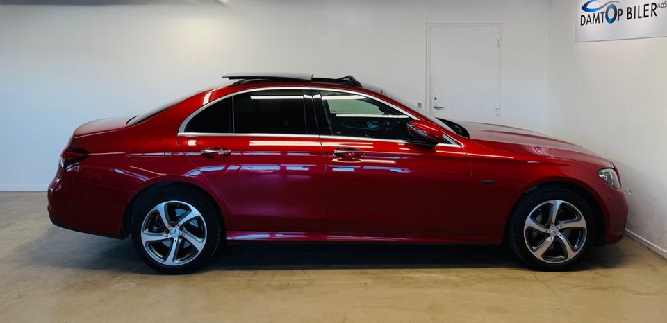 Mercedes E300 de 2,0 AMG Line aut. 4d