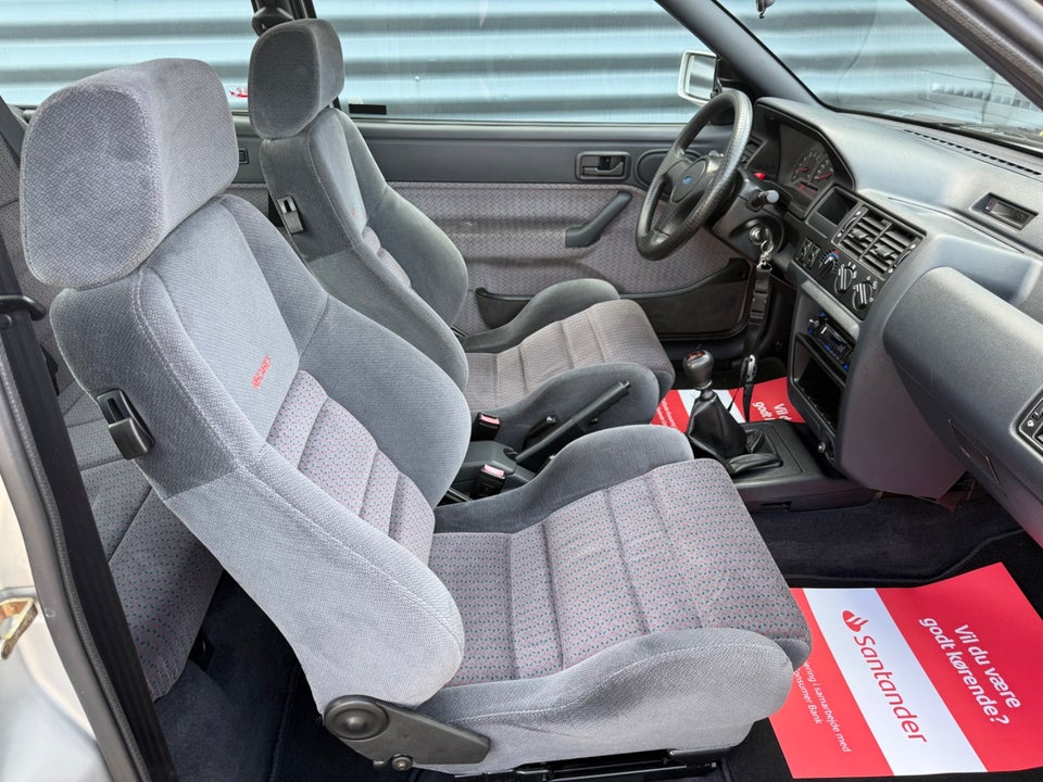 Ford Escort 2,0 RS2000 3d