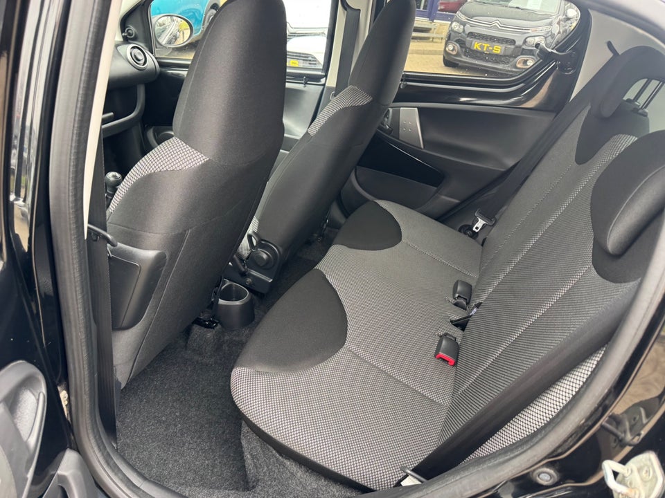 Toyota Aygo 1,0 VVT-i T2 Air Connect 5d